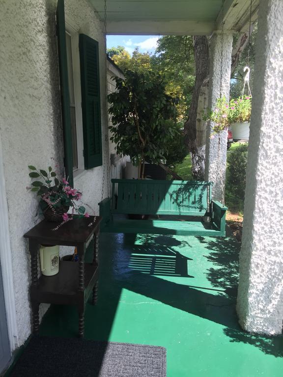 Across The Inn Entire Colonial House With Lovely Porch & Extremely Fast Wi-Fi Washington 외부 사진